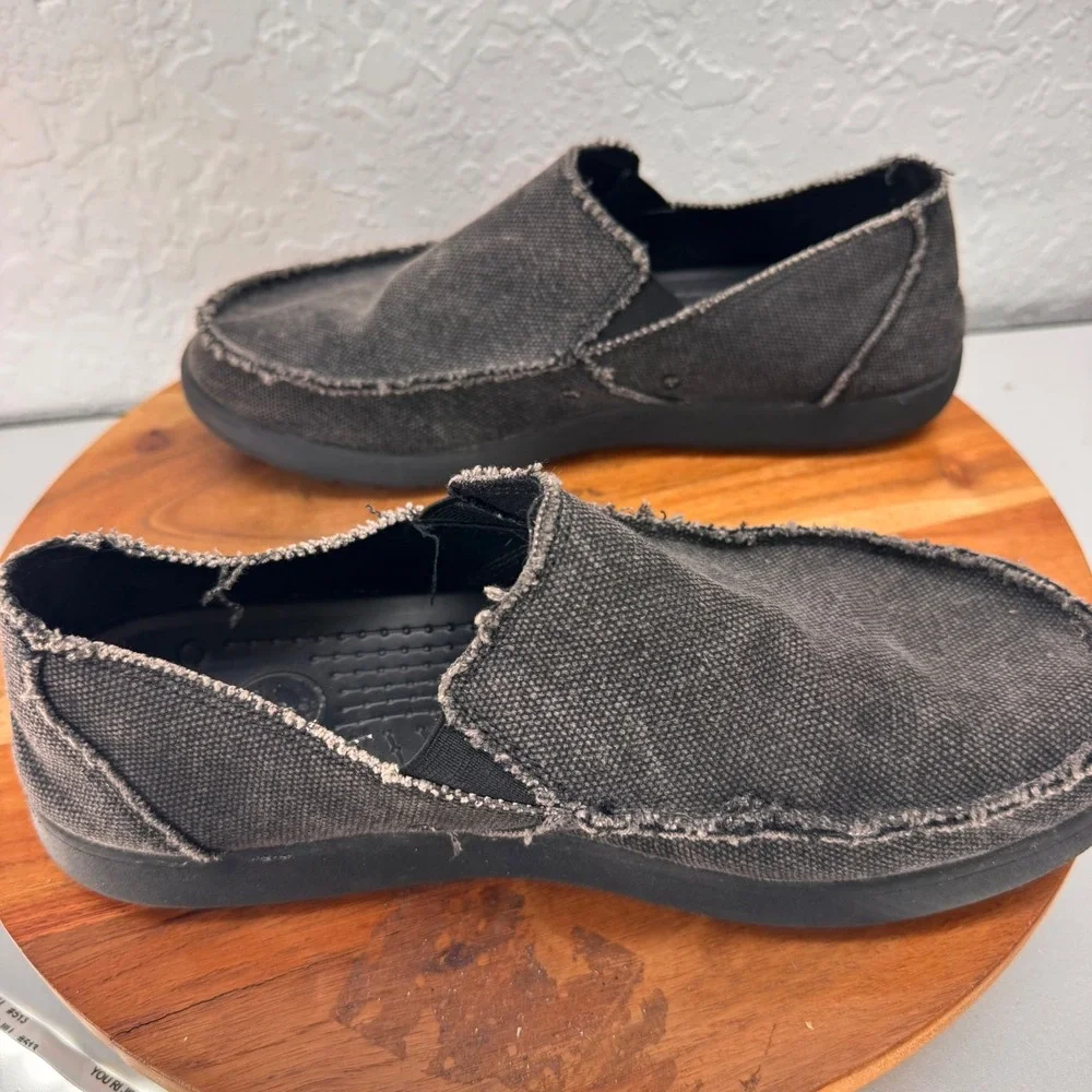 Crocs Santa Cruz Mens 9 Charcoal Gray Canvas Slip On Loafers Casual Shoes